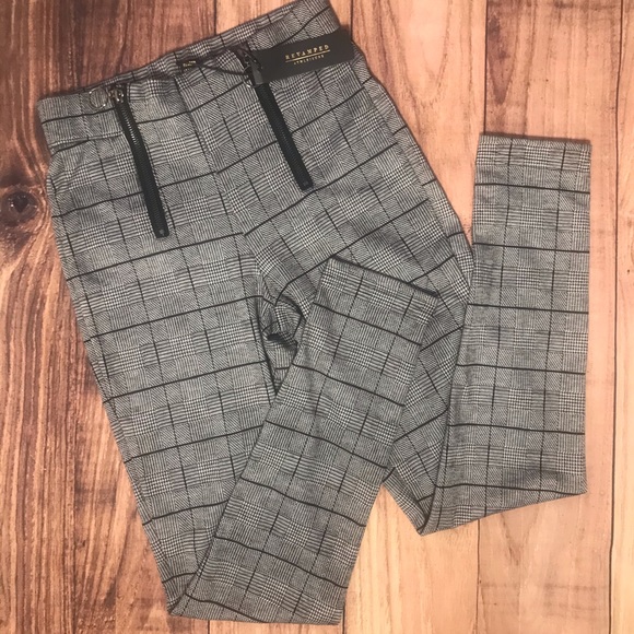 Black/grey patterned pants - Picture 2 of 11